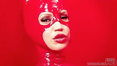 Milf solo female porn video with a redhead and her clit